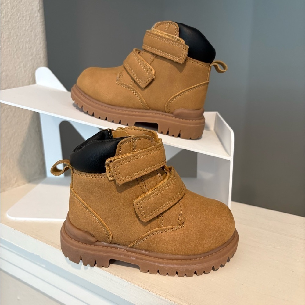 Wonder Nation Infant Tucker Construction Boots Size 4 Boys Easy On Off Zipper